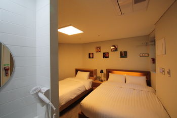 Nabi Hostel Hongdae 2*
