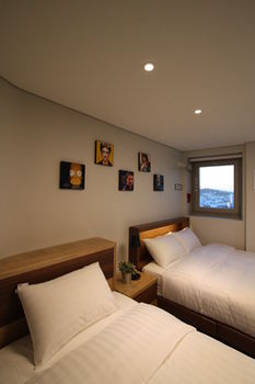 Nabi Hostel Hongdae 2*