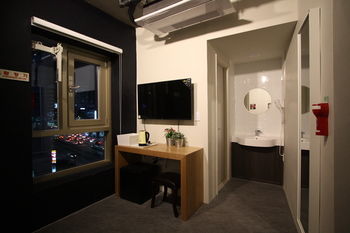 Nabi Hostel Hongdae 2*