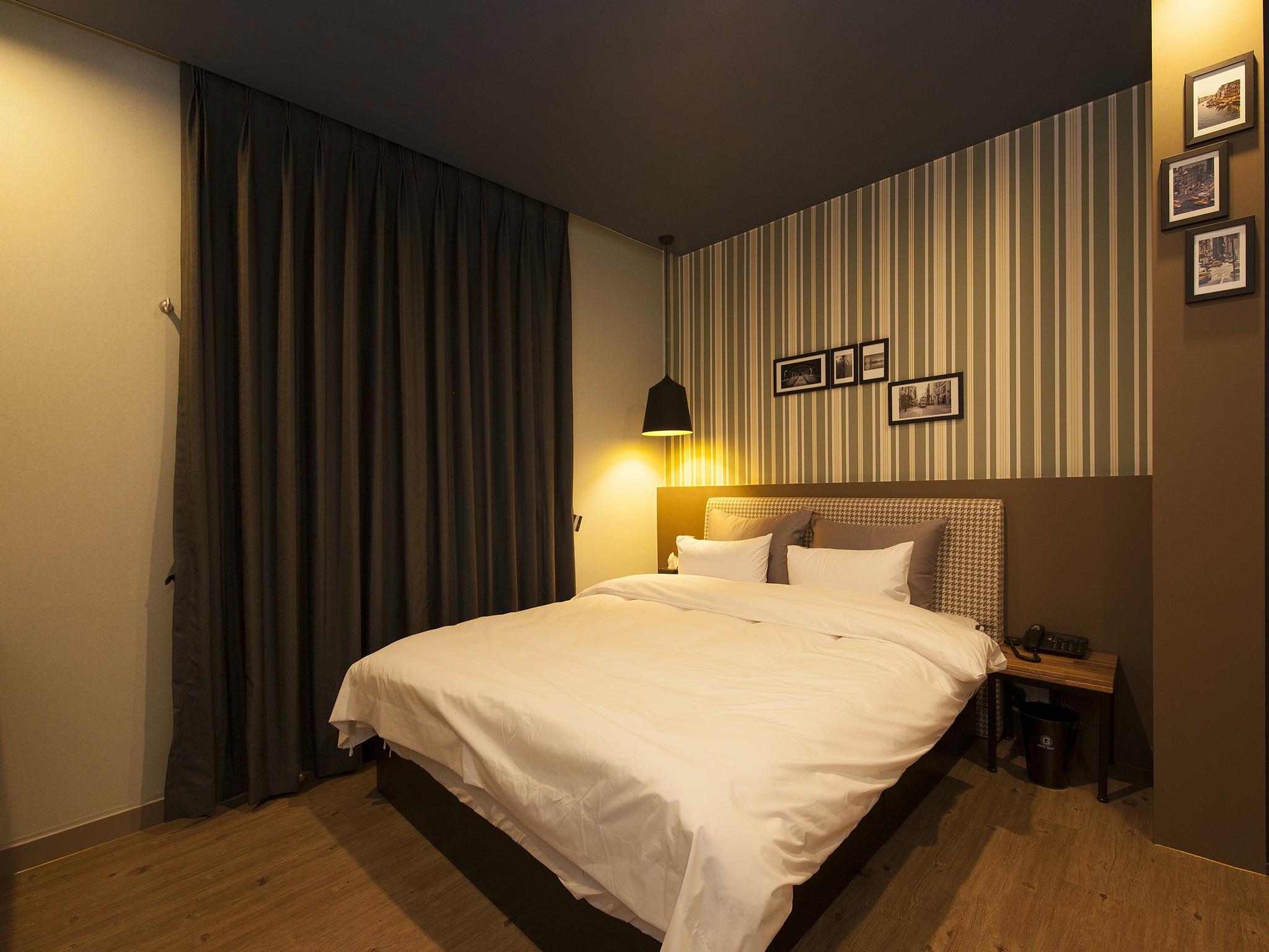 Hotel Gray 2*