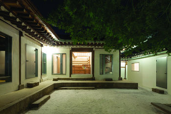 Hanok Residence Hotel Side 2*