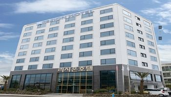 Rezion Tourist Hotel 3*
