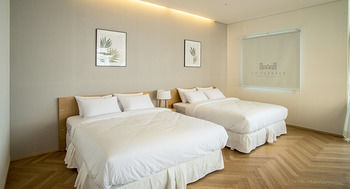 La Terrace Resort 4*
