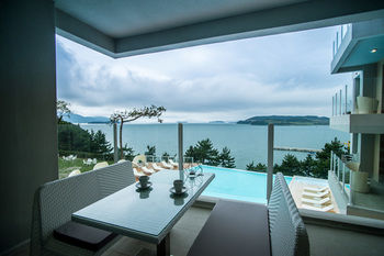 La Terrace Resort 4*