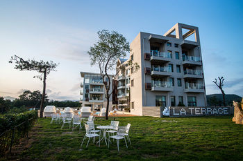 La Terrace Resort 4*