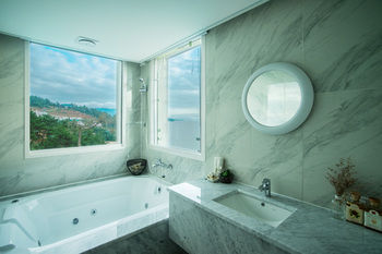 La Terrace Resort 4*