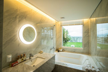 La Terrace Resort 4*