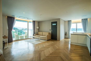 La Terrace Resort 4*