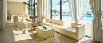 La Terrace Resort 4*