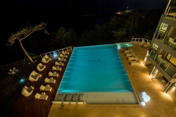 La Terrace Resort 4*