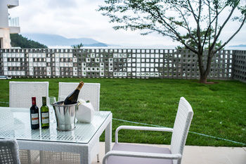 La Terrace Resort 4*