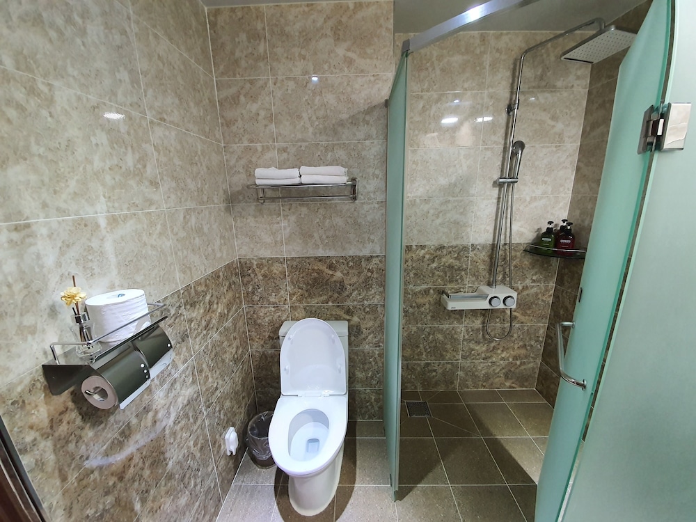 Sunrise Hotel Sungsan 3*