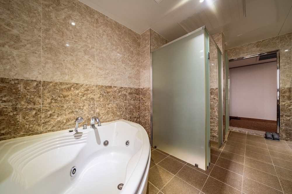 Sunrise Hotel Sungsan 3*