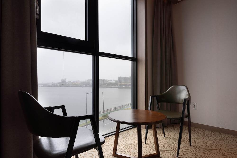 Sunrise Hotel Sungsan 3*