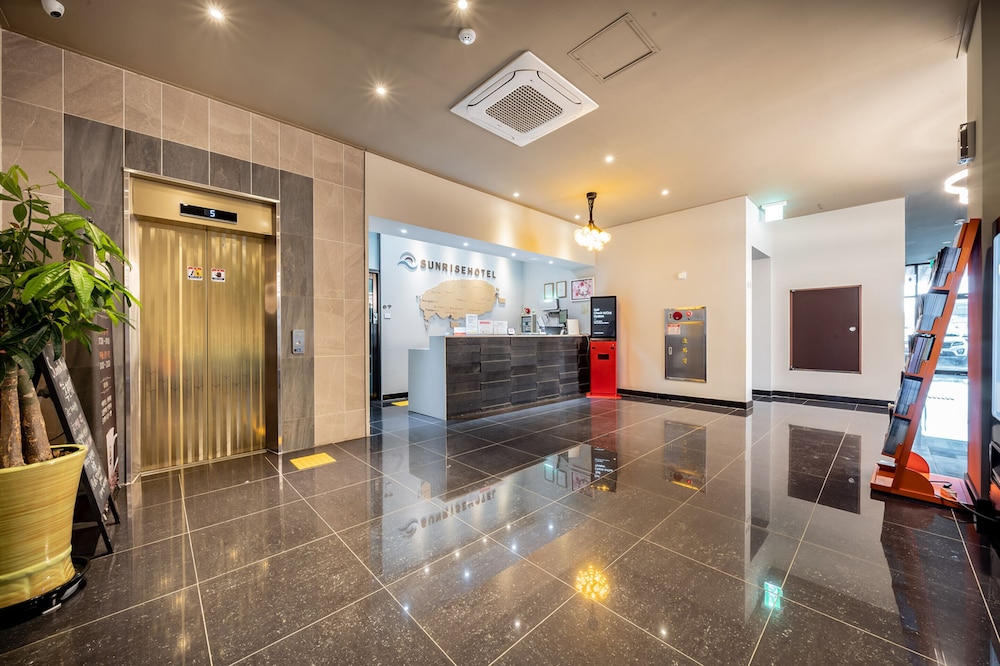 Sunrise Hotel Sungsan 3*