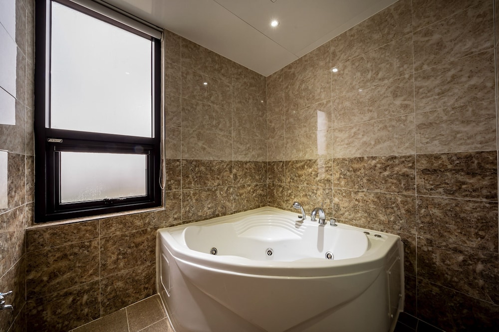 Sunrise Hotel Sungsan 3*