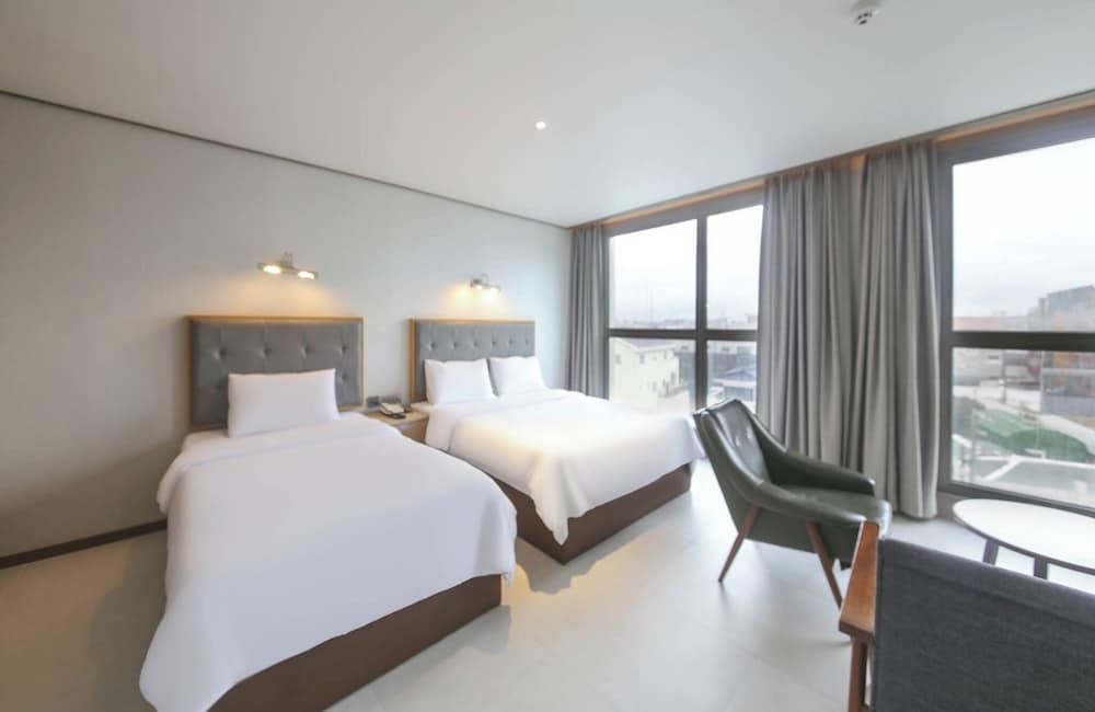 Sunrise Hotel Sungsan 3*
