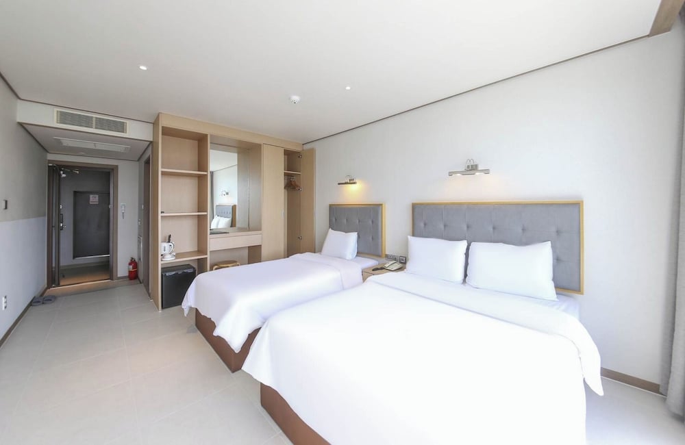 Sunrise Hotel Sungsan 3*