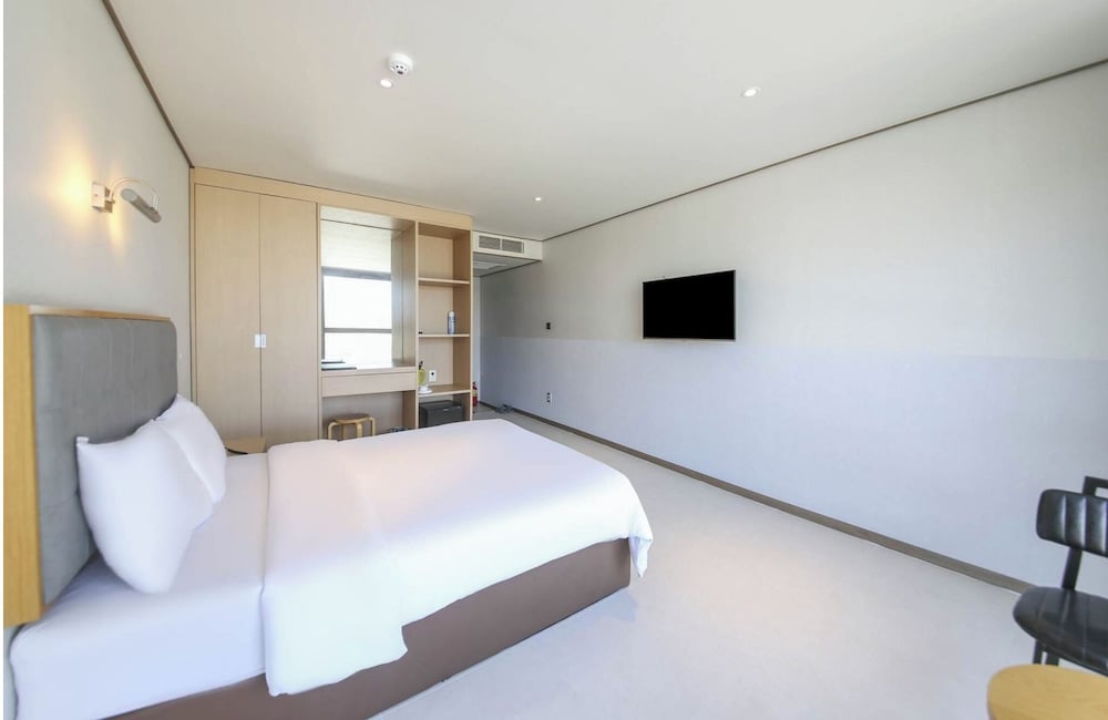 Sunrise Hotel Sungsan 3*