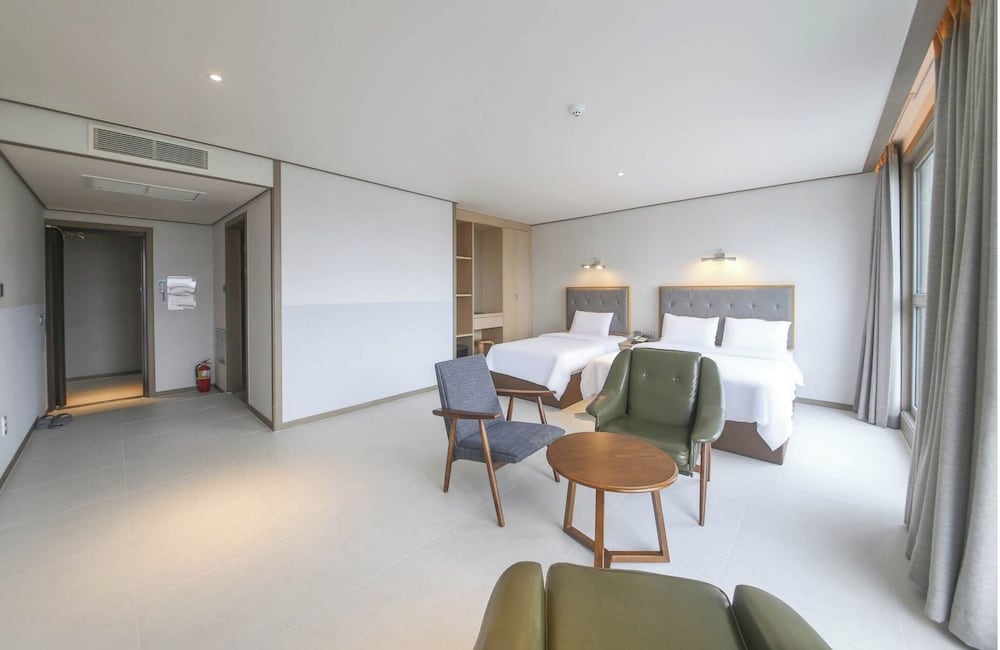 Sunrise Hotel Sungsan 3*