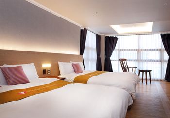 Ariana Hotel 3*