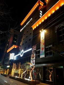 Ariana Hotel 3*