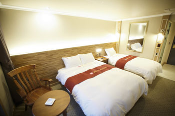 Ariana Hotel 3*
