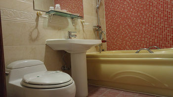 Loa Hotel 2*