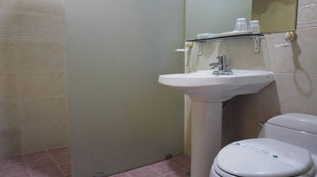 Loa Hotel 2*