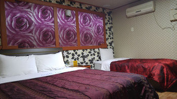 Loa Hotel 2*