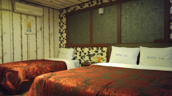 Loa Hotel 2*