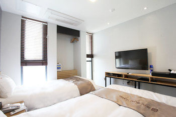 JEJU DSPHERE HOTEL 2*