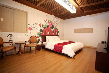 The Ace Hotel 2*