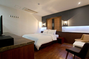 The Ace Hotel 2*