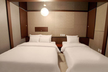 The Ace Hotel 2*