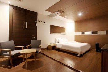 The Ace Hotel 2*