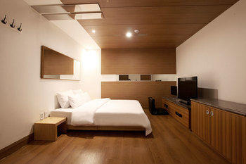 The Ace Hotel 2*