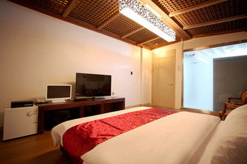 The Ace Hotel 2*