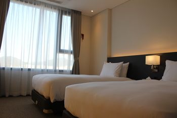 Geoje Art Nouveau Suite Hotel 4*