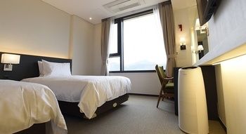 Geoje Art Nouveau Suite Hotel 4*
