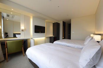 Geoje Art Nouveau Suite Hotel 4*