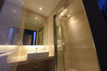 Geoje Art Nouveau Suite Hotel 4*