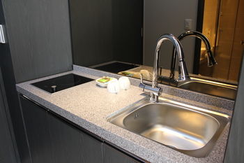 Geoje Art Nouveau Suite Hotel 4*