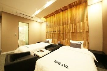 Premium AVA Hotel Sasang 2*