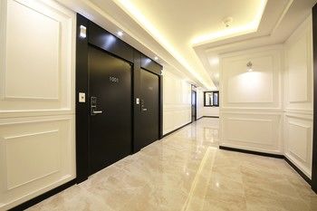 Premium AVA Hotel Sasang 2*