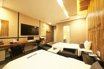 Premium AVA Hotel Sasang 2*