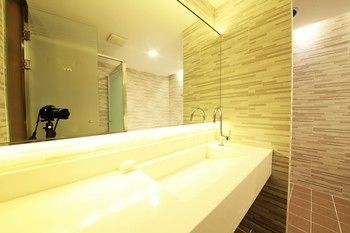 Premium AVA Hotel Sasang 2*