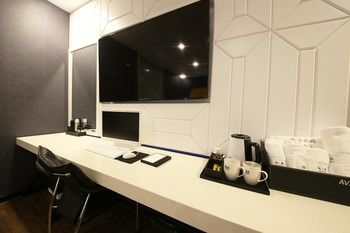 Premium AVA Hotel Sasang 2*