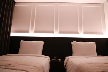 Hotel Vella Suite Suwon 3*