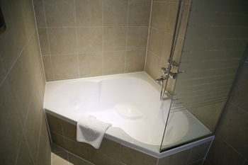 Hotel Vella Suite Suwon 3*